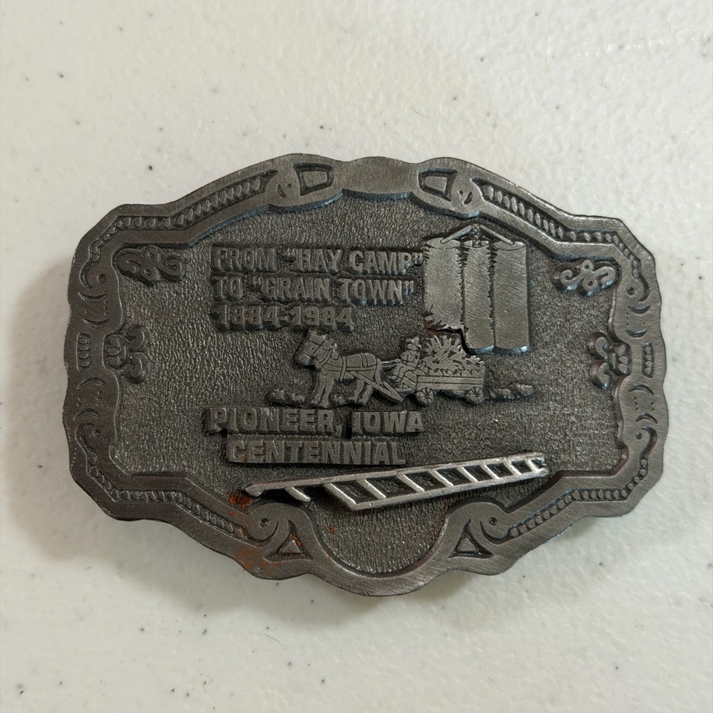 Vtg 1984 Pioneer Iowa Centennial Belt Buckle Hay Camp Grain Town Farming